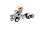 1:50 International HX520 Tandem Tractor - LIGHT GREY, 71005 Online now