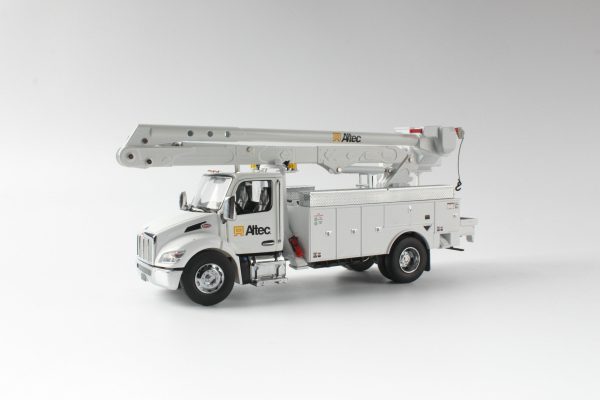 1:32 Peterbilt 536 cab with Altec AA55 Aerial - White Truck White Body, 71105 Online now