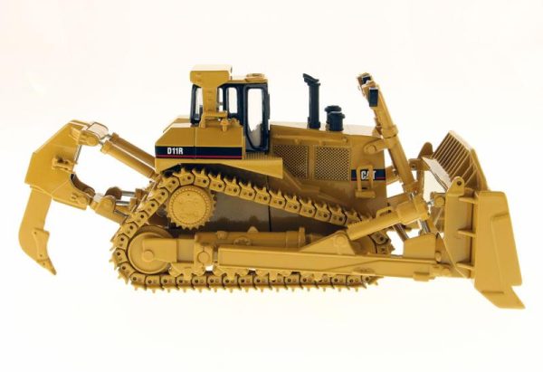 1:50 Cat® D11R Track-Type Tractor Core Classics Series, 85025c Cheap