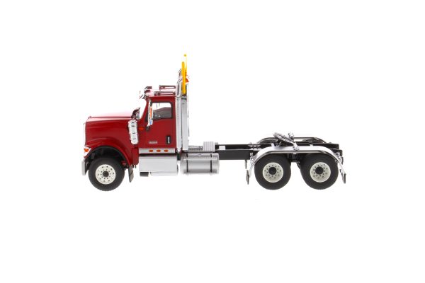 1:50 International HX520 Tandem Tractor - RED, 71002 Online Sale